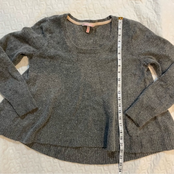 Victoria’s Secret Babydoll Sweater 20% Rabbit Hair Sleepwear Flowy Top - Picture 3 of 6